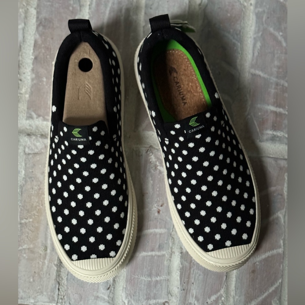 Cariuma IBI SLIP-ON Black Knit White Polka Dots M9 W10.5 Size 41.5 (unisex) New